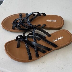 Sonoma Women's Black and Tan Braided Sandals
